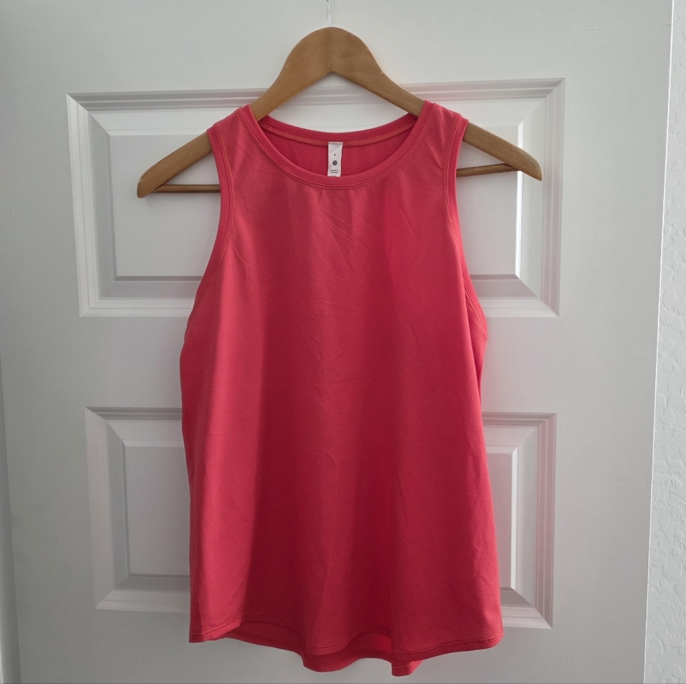 Lululemon Vibrant Coral Pink Tank. Size 8.
